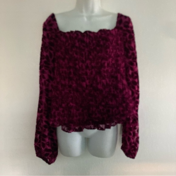 Torrid Blousom Sleeve Burned Out Smocked Velvet CropTop 3X 3 20/22 - Picture 8 of 9